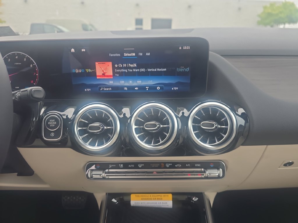 New 2026 Mountain Grey Metallic Mercedes-Benz GLA 250 image 18