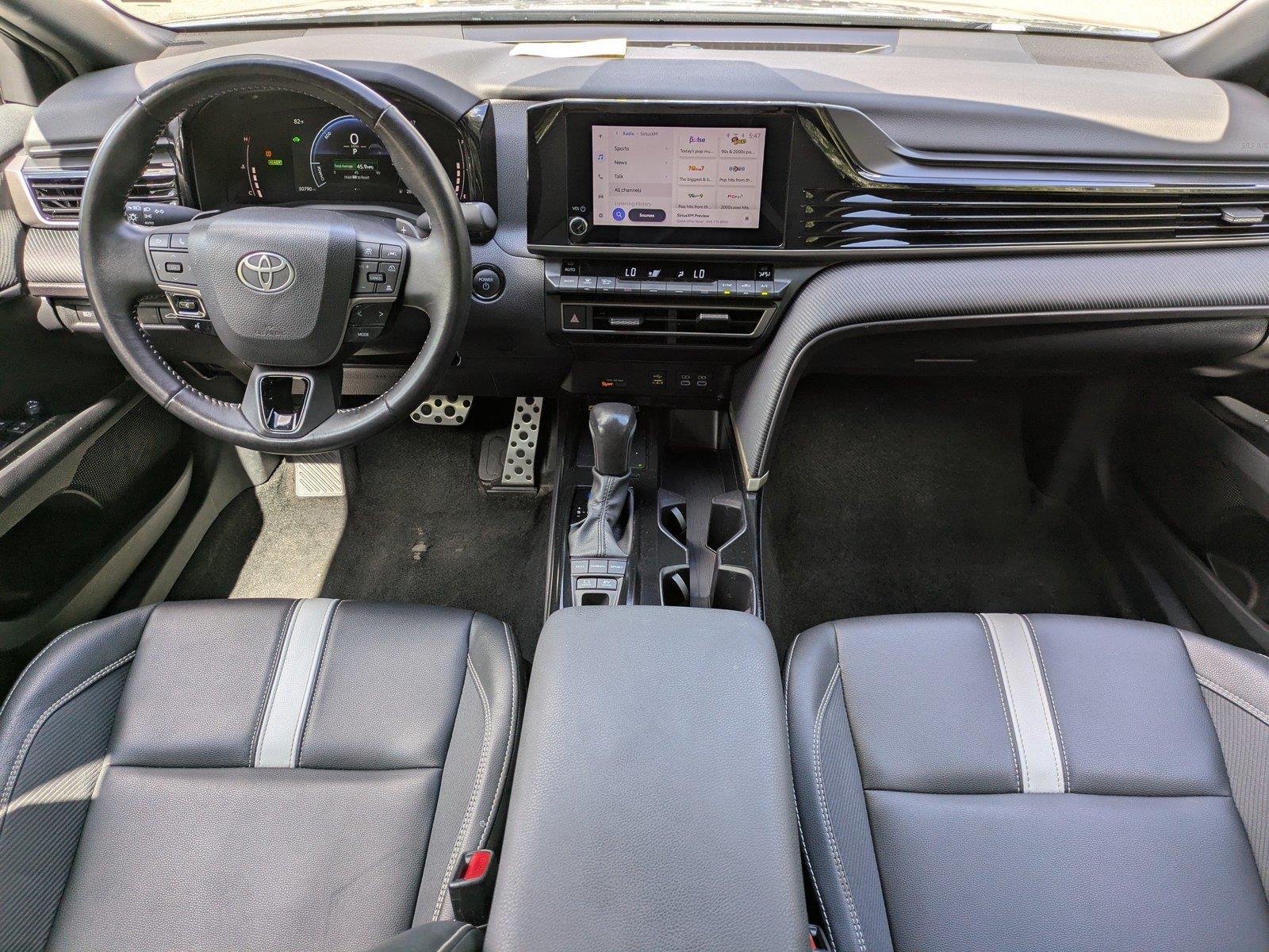 Used 2025  Toyota SE image 14