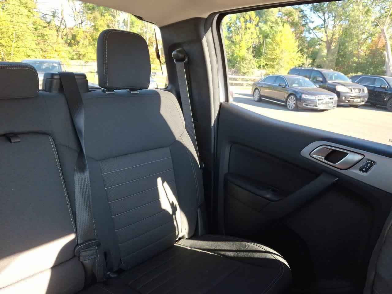 Used 2019 Oxford White Ford XLT image 11