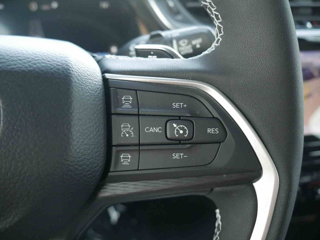 Used 2025 Silver Jeep Altitude X image 35