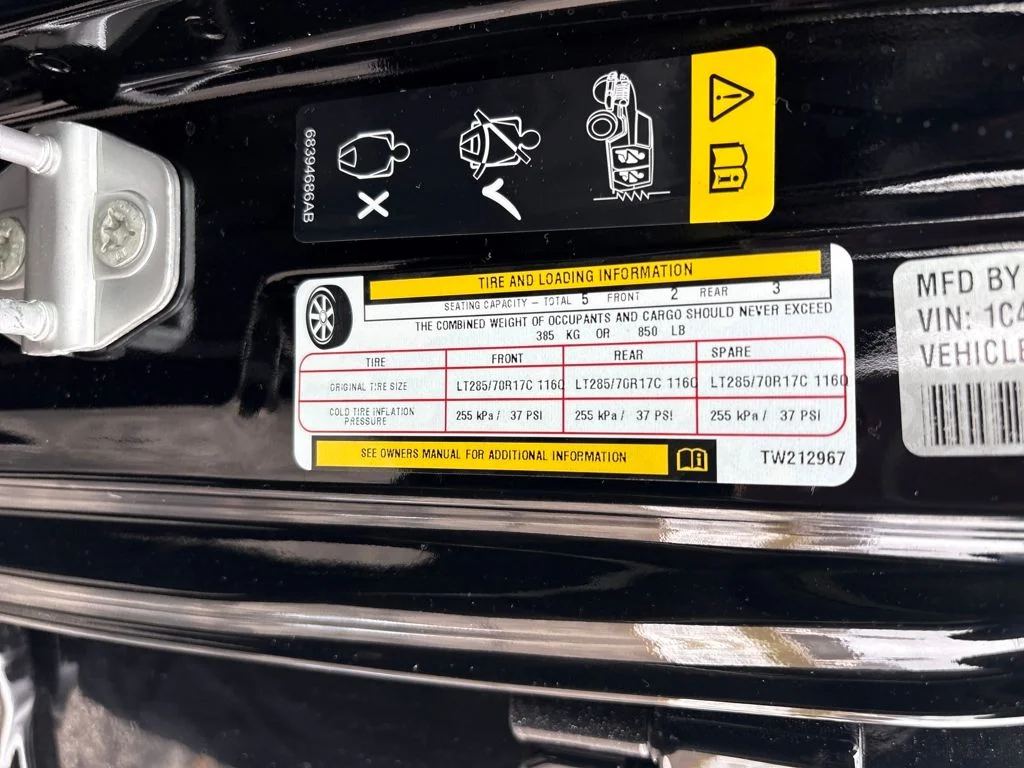 New 2026 Black Clear-Coat Exterior Paint Jeep Rubicon image 27