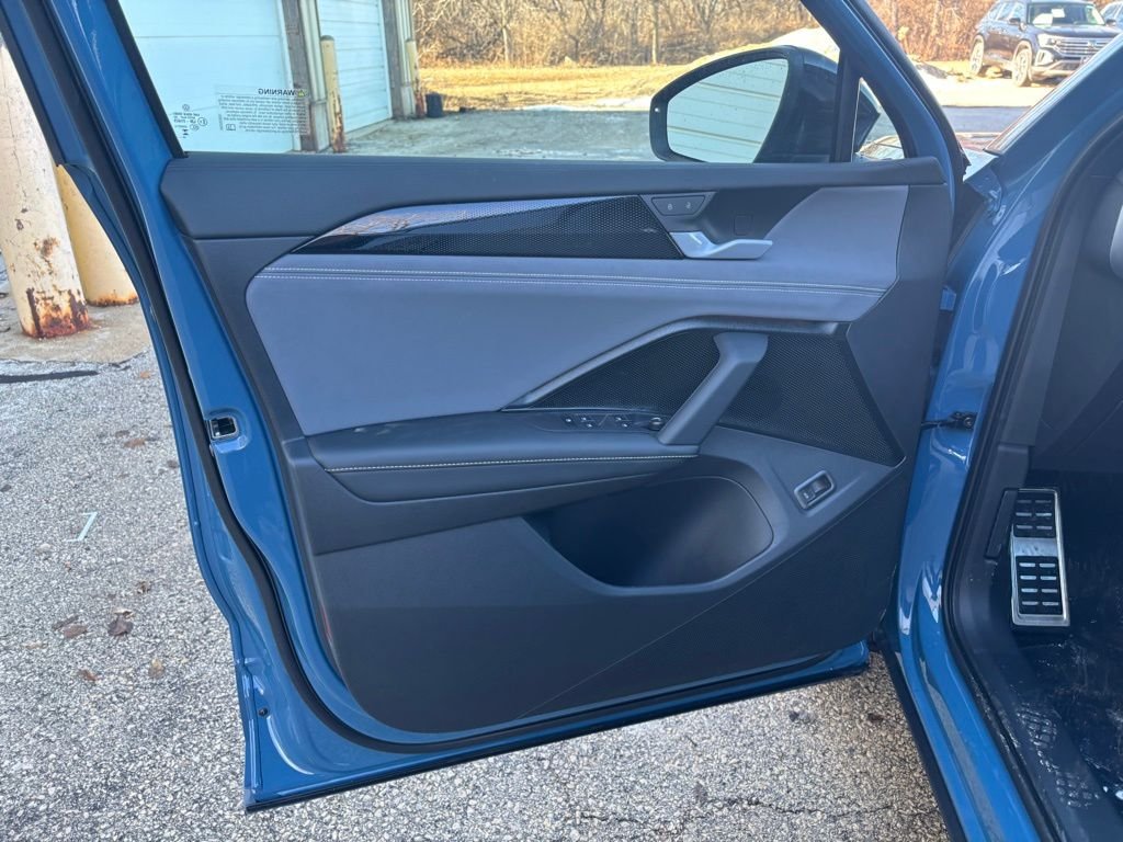 2026 Volkswagen Tiguan SE R-LINE BLACK - Photo 12
