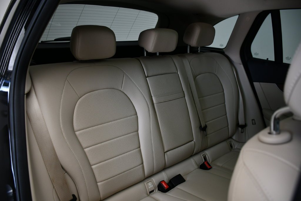 Certified Used 2022 Black Mercedes-Benz GLC 300 image 56
