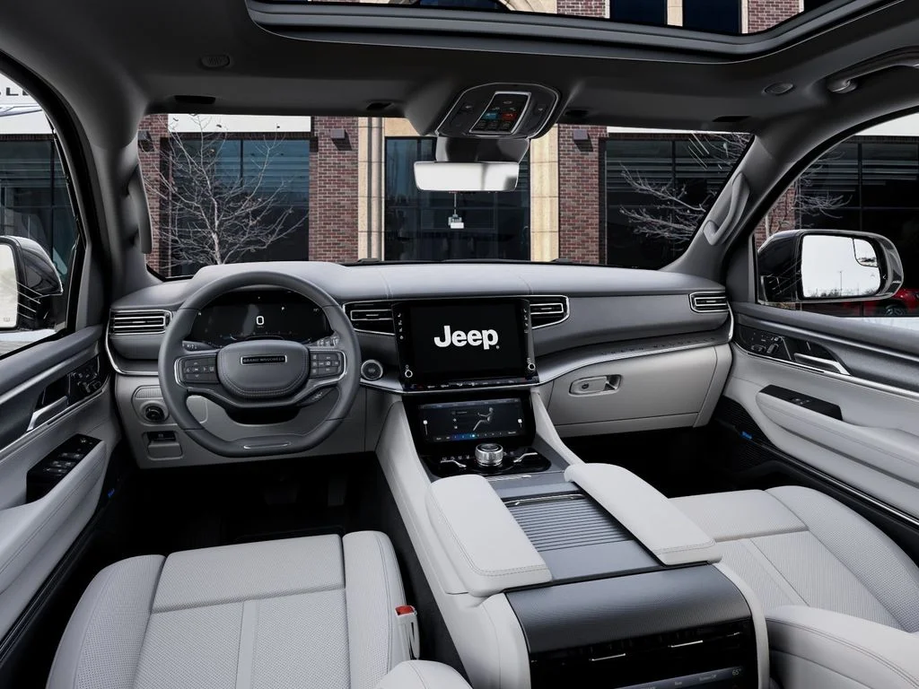 New 2026 Baltic-Gray Metallic Clear-Coat Exterior Paint Jeep Summit Obsidian image 14