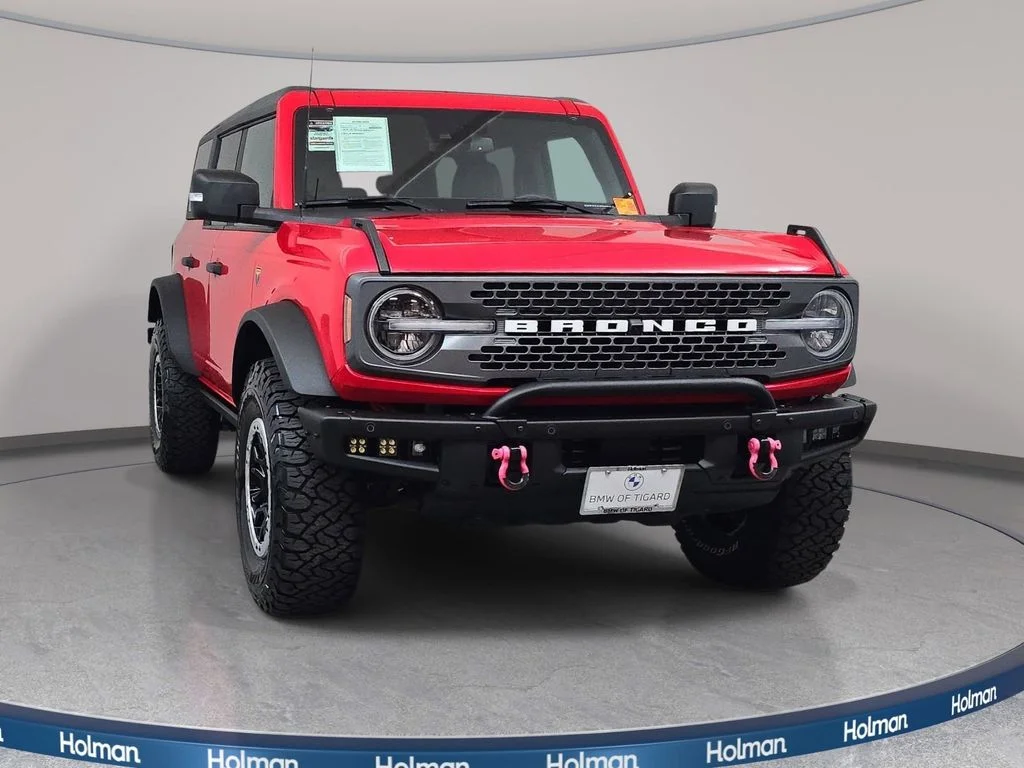 Used 2023 Race Red Ford Badlands image 3