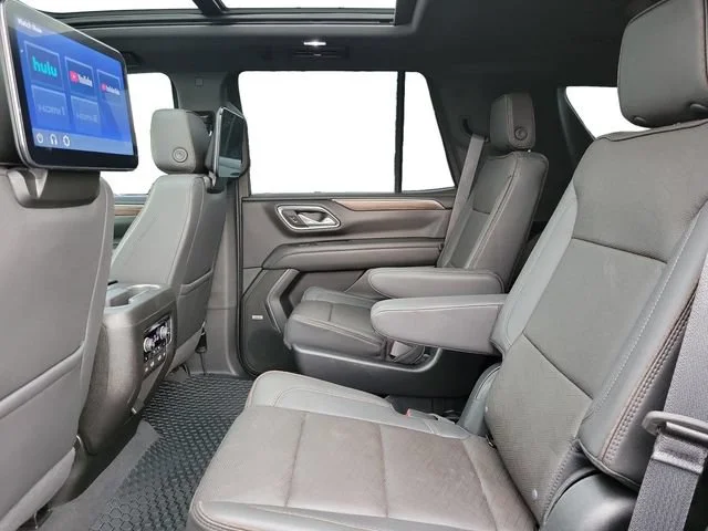 Used 2023 Black Chevrolet High Country image 22