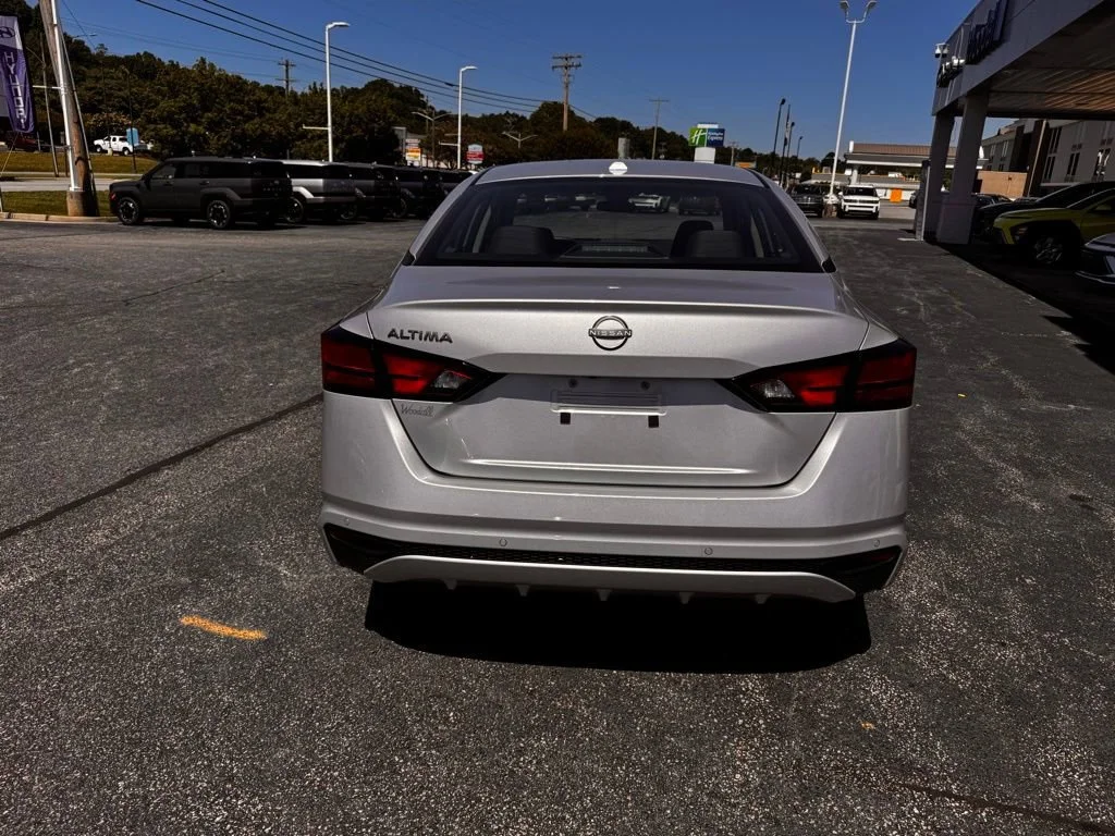 Used 2025 Silver Nissan SV image 8