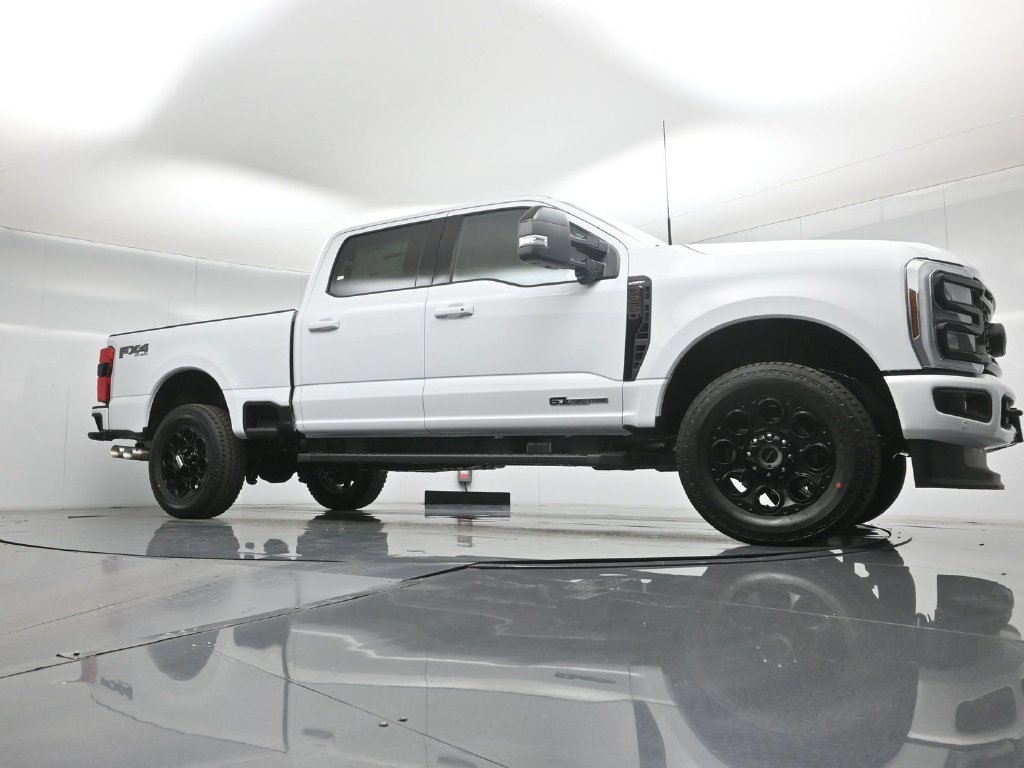 New 2026 Oxford White Ford Lariat image 44