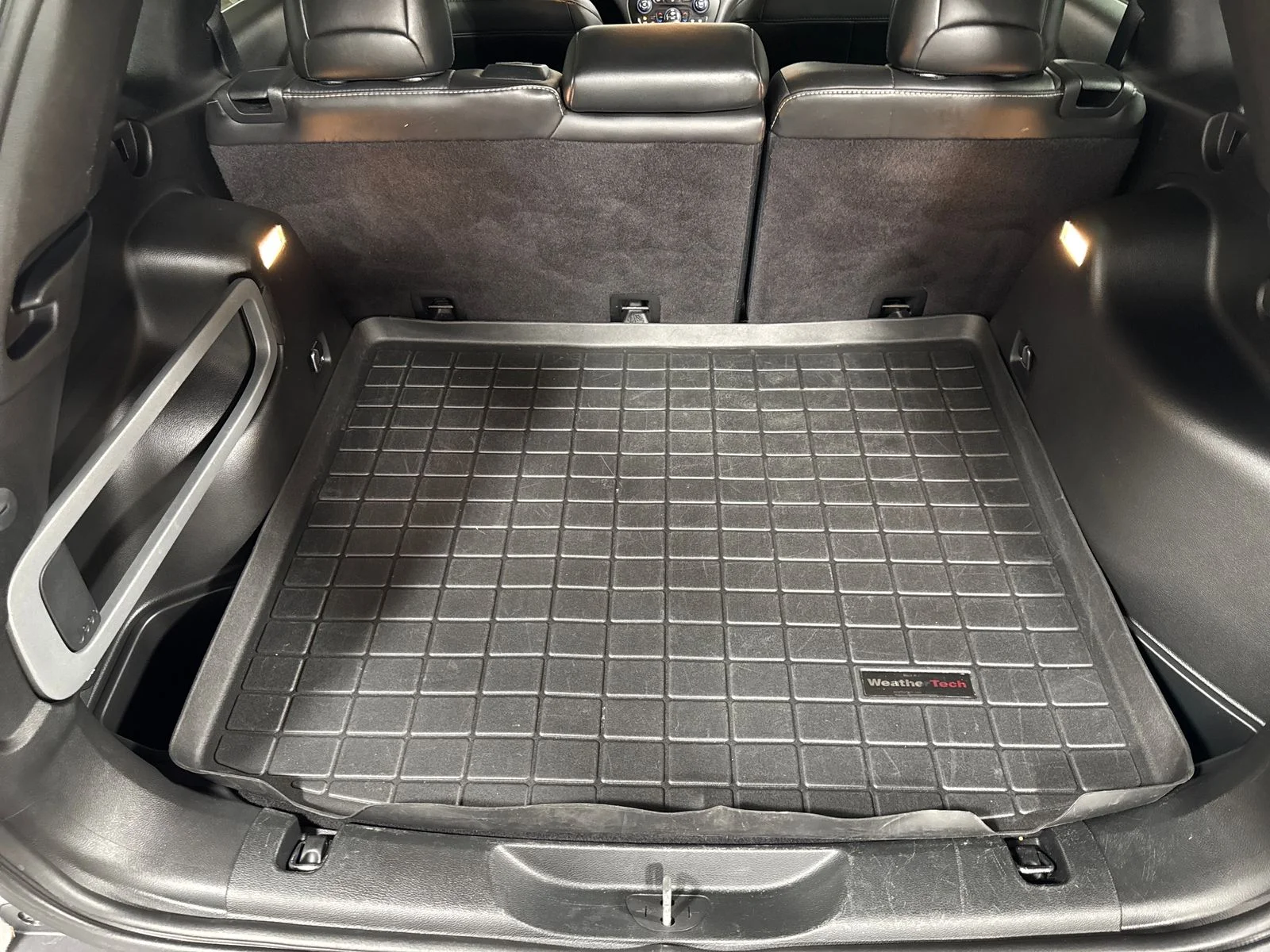 Used 2017 White Jeep Limited image 30