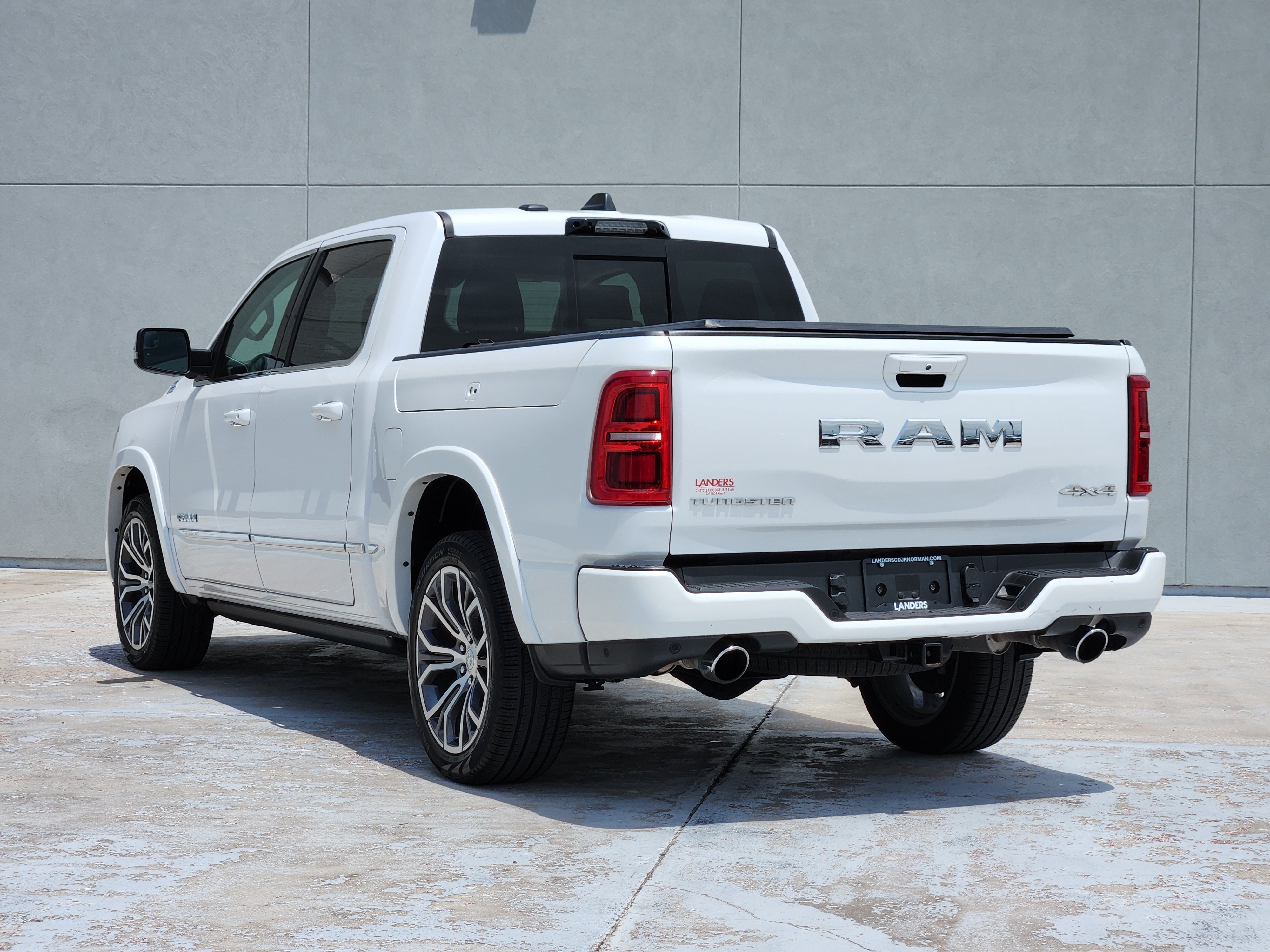Used 2025 Ivory White Tri-Coat Pearlcoat Ram Tungsten image 6