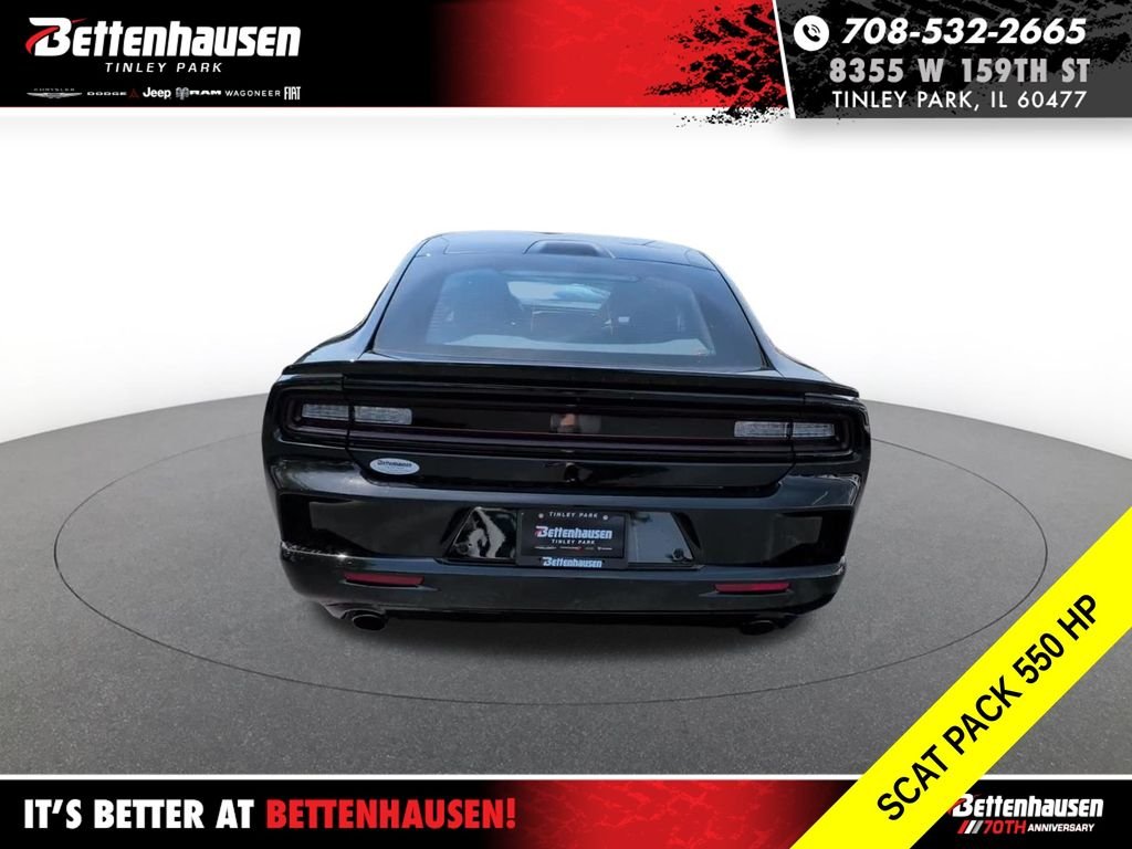New 2026 Diamond Black Crystal Pearlcoat Dodge R/T Scat Pack image 6