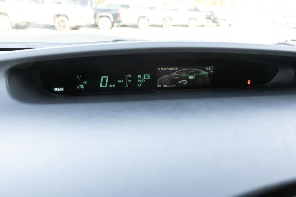 Used 2012 Winter Gray Metallic Toyota Base image 17