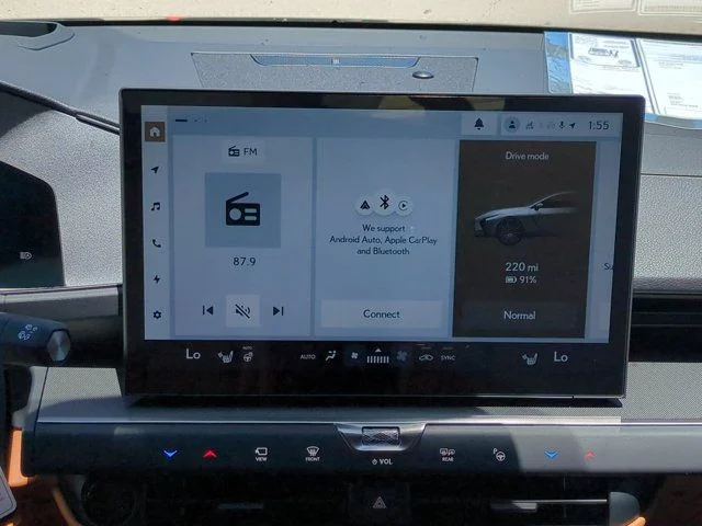New 2026 Cloudburst Gray Lexus ES 350e LUXURY image 17