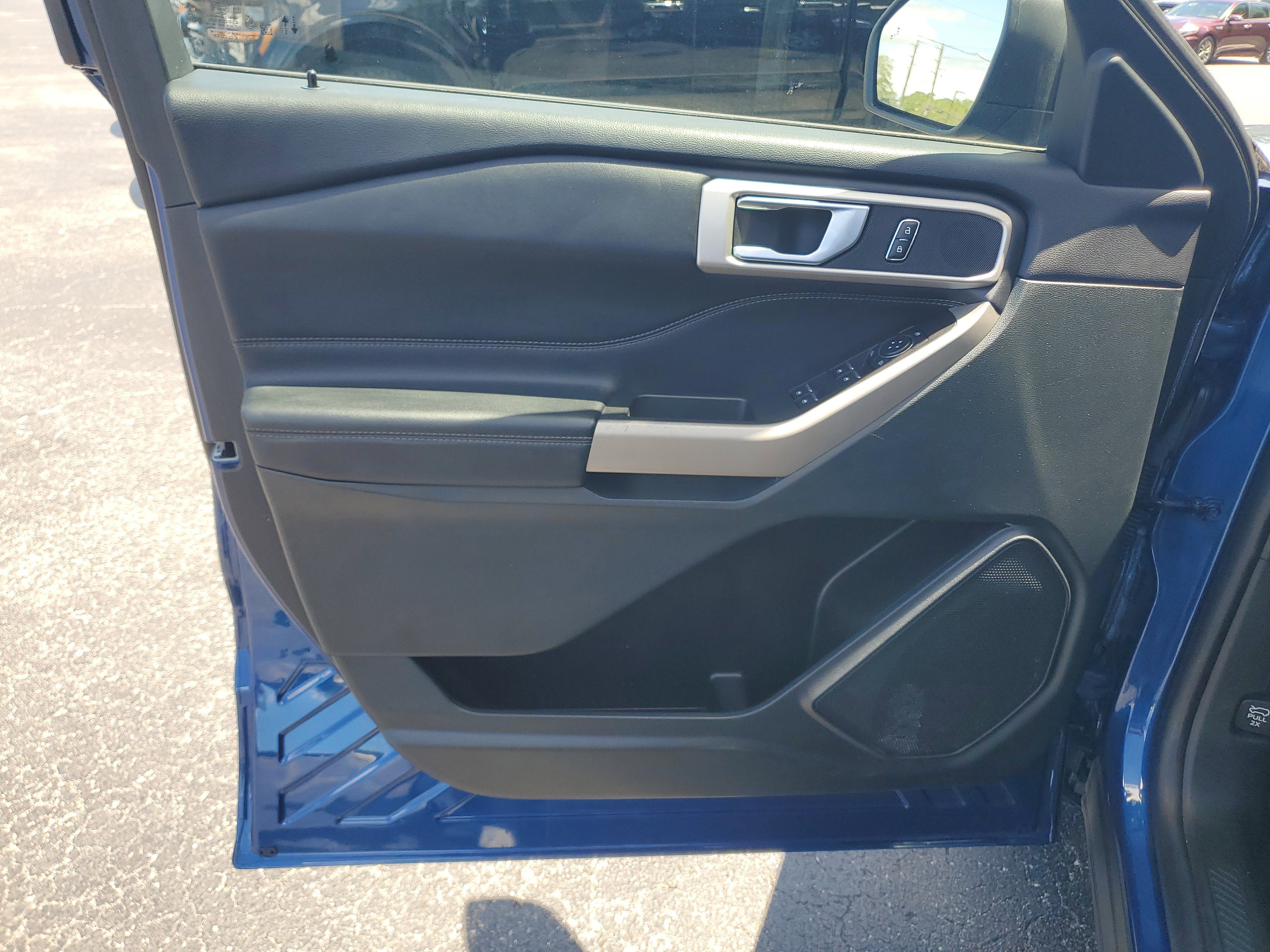 Used 2023 Blue Metallic Ford XLT image 15