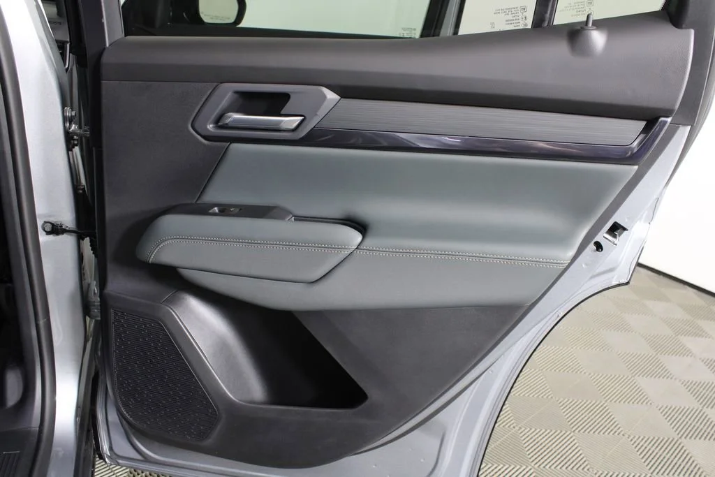 2026 GMC Terrain AT4 - Photo 10