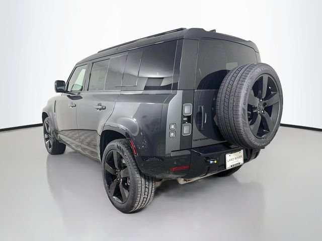 New 2026 Carpathian Grey Land Rover X-Dynamic SE image 7
