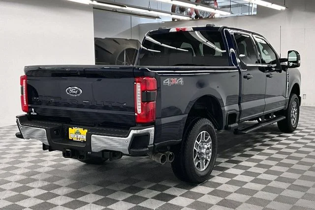 Used 2025 Antimatter Blue Metallic Ford Lariat image 12