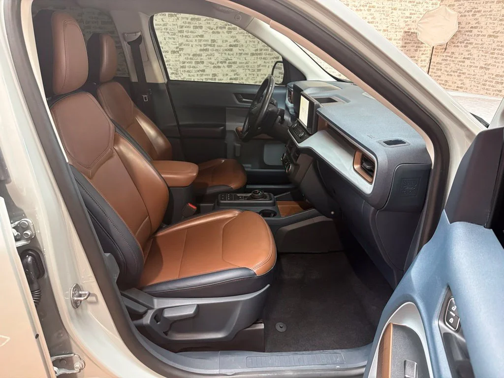 Used 2023 Cactus Ford Lariat image 10
