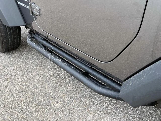 Used 2014 Gray Jeep Sport image 13