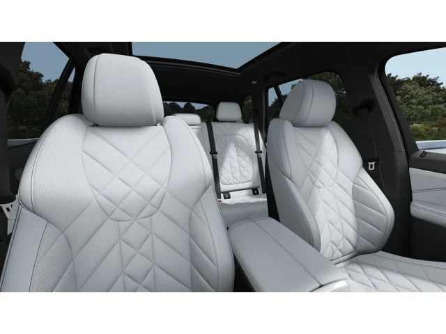 New 2026 Skyscraper Grey Metallic BMW xDrive50e image 11