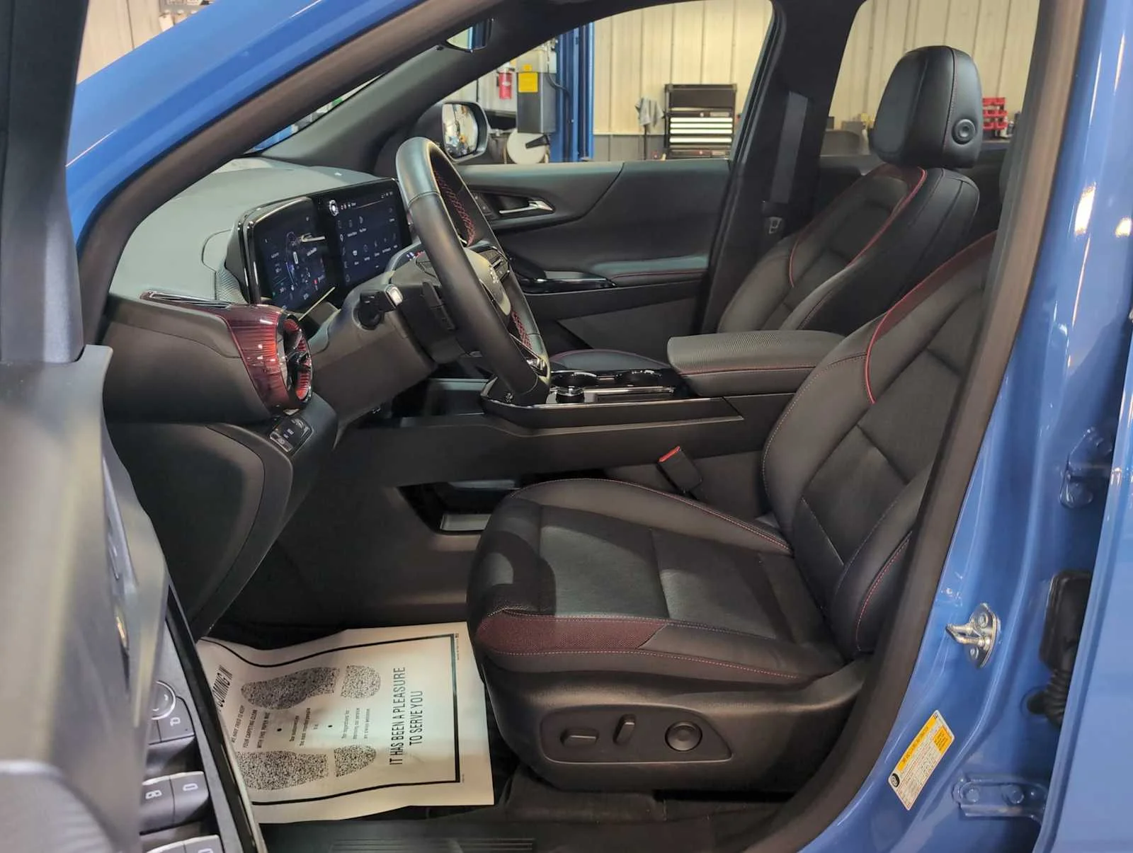 Used 2025 Reef Blue Metallic Chevrolet RS image 19