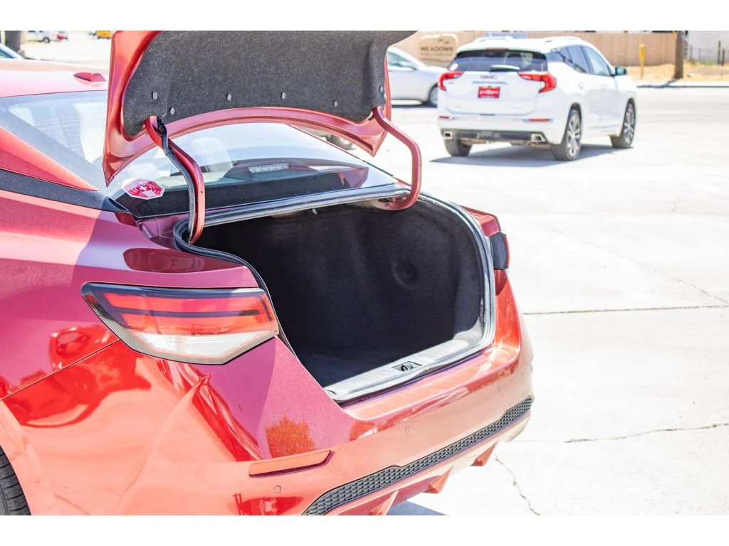 Used 2024 Scarlet Ember Tintcoat Nissan SV image 10