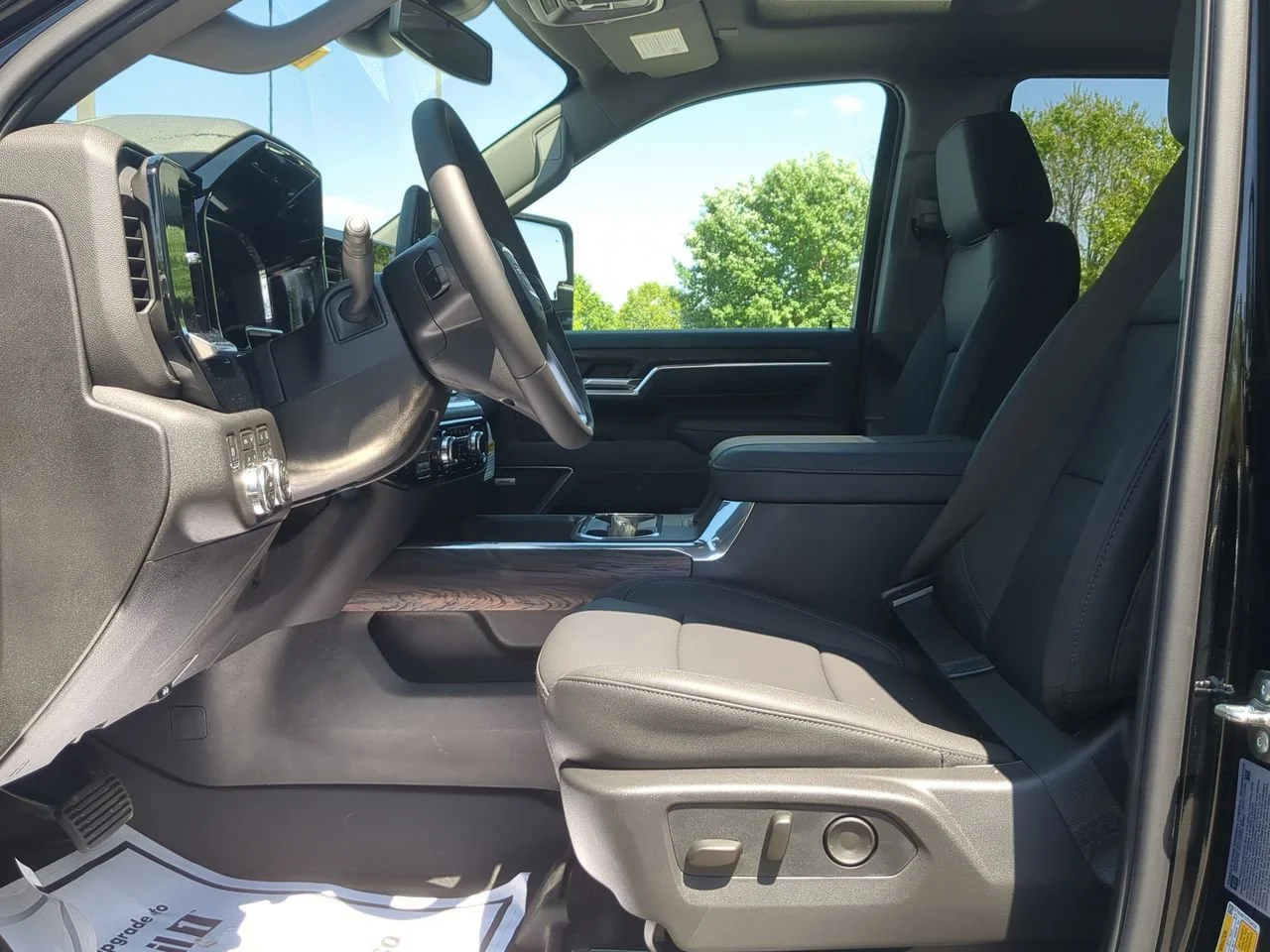 New 2026 Onyx Black GMC SLT image 20