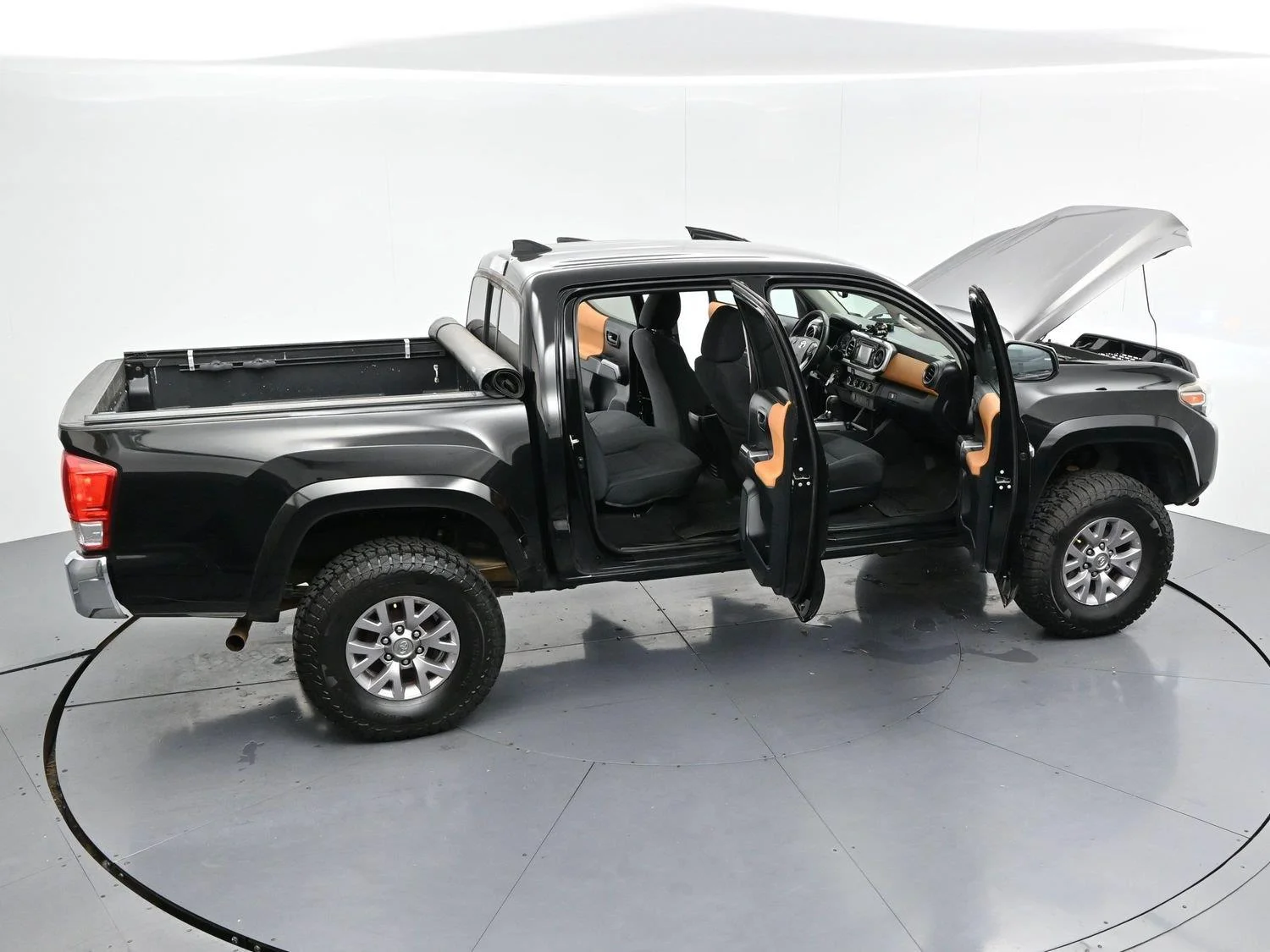 Used 2016 Black Toyota SR image 36
