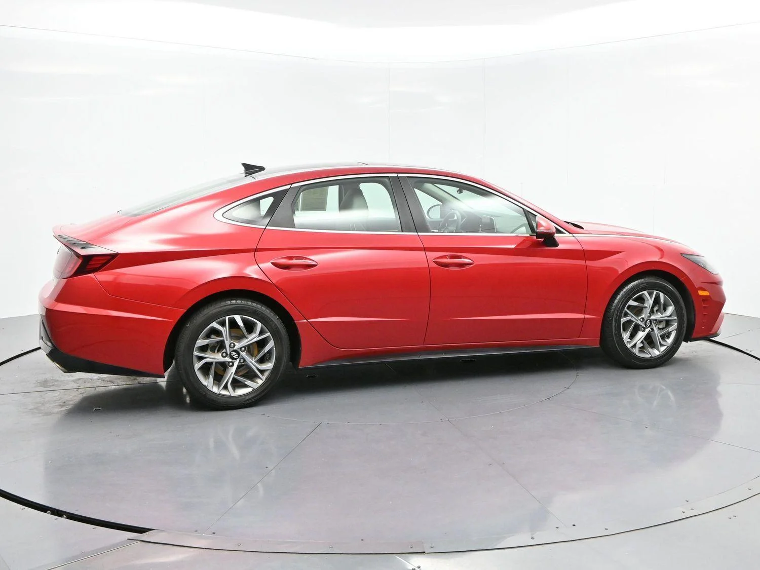 Used 2020  Hyundai SEL image 8