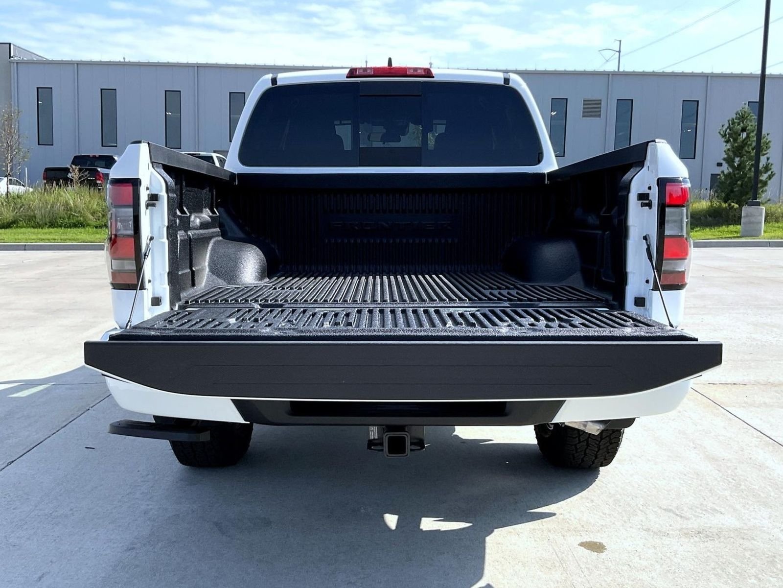 New 2026 Glacier White Nissan PRO-4X image 22
