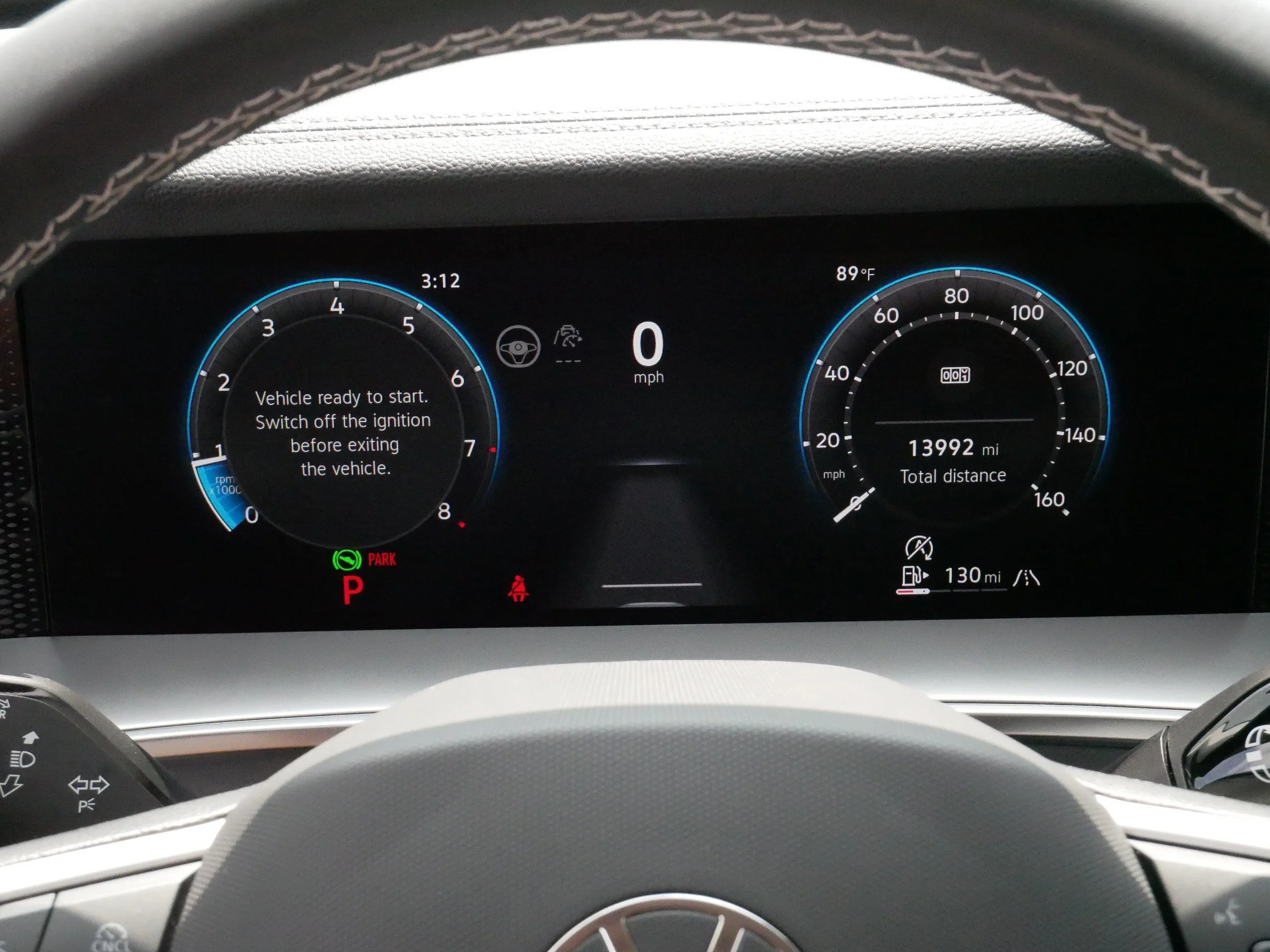 Certified Used 2025 Platinum Gray Metallic Volkswagen SE image 21