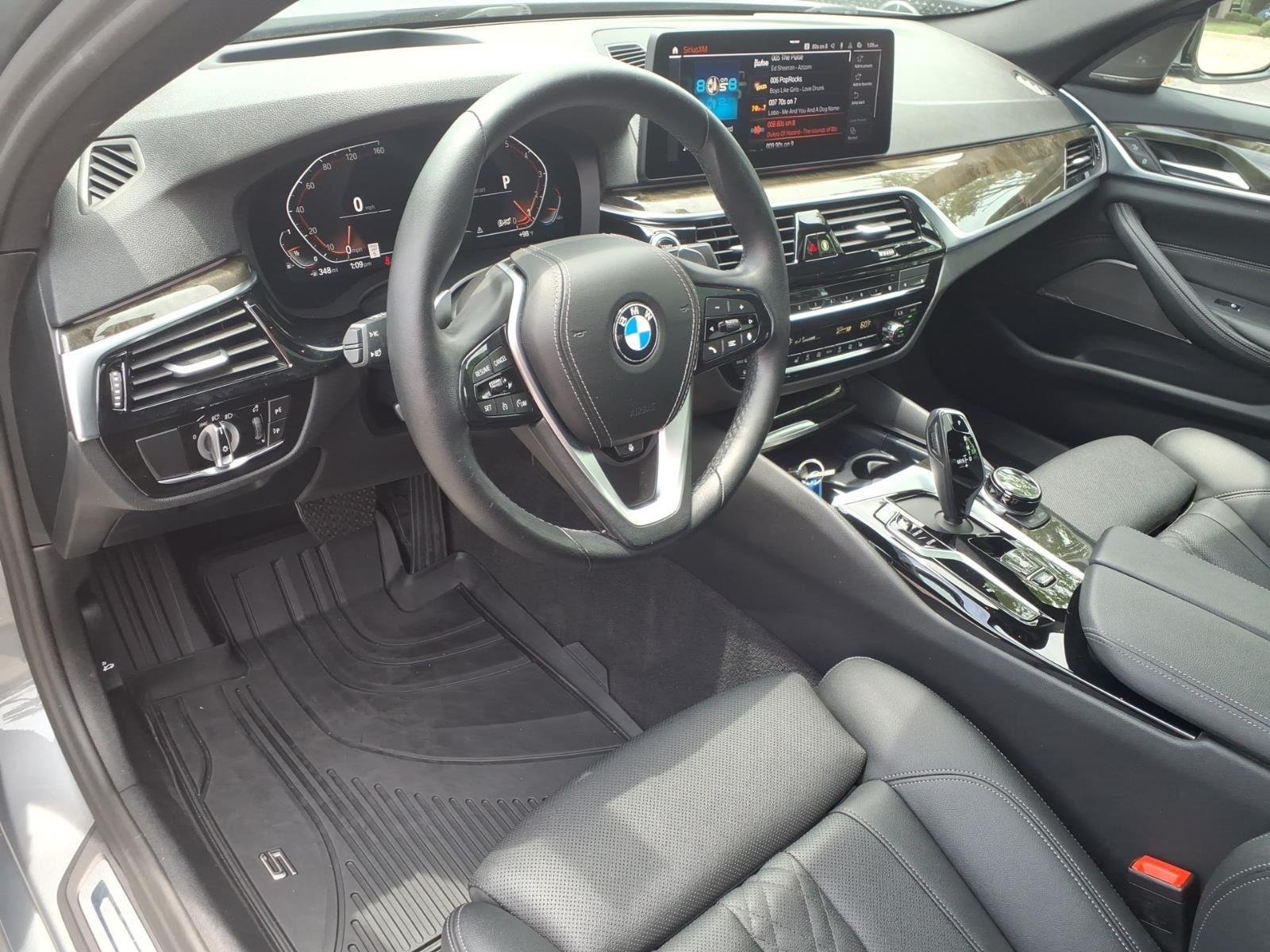 Used 2023 Skyscraper Gray Metallic BMW 530i image 26