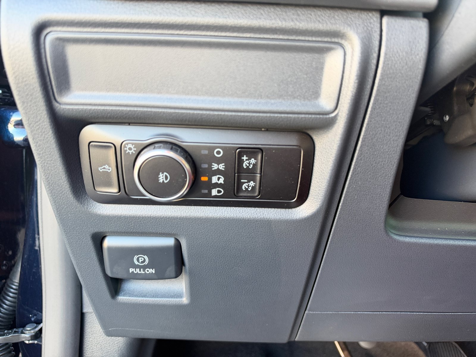 New 2026 Antimatter Blue Metallic Ford XLT image 18