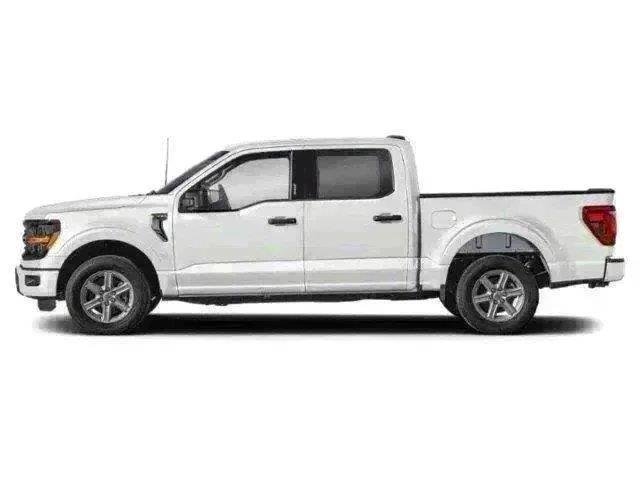 New 2026 Oxford White Ford XLT image 3