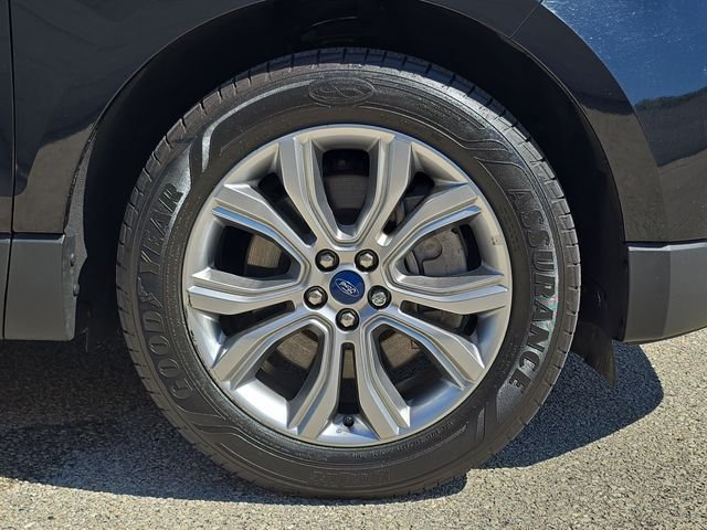 Used 2021 Black Ford Titanium image 41