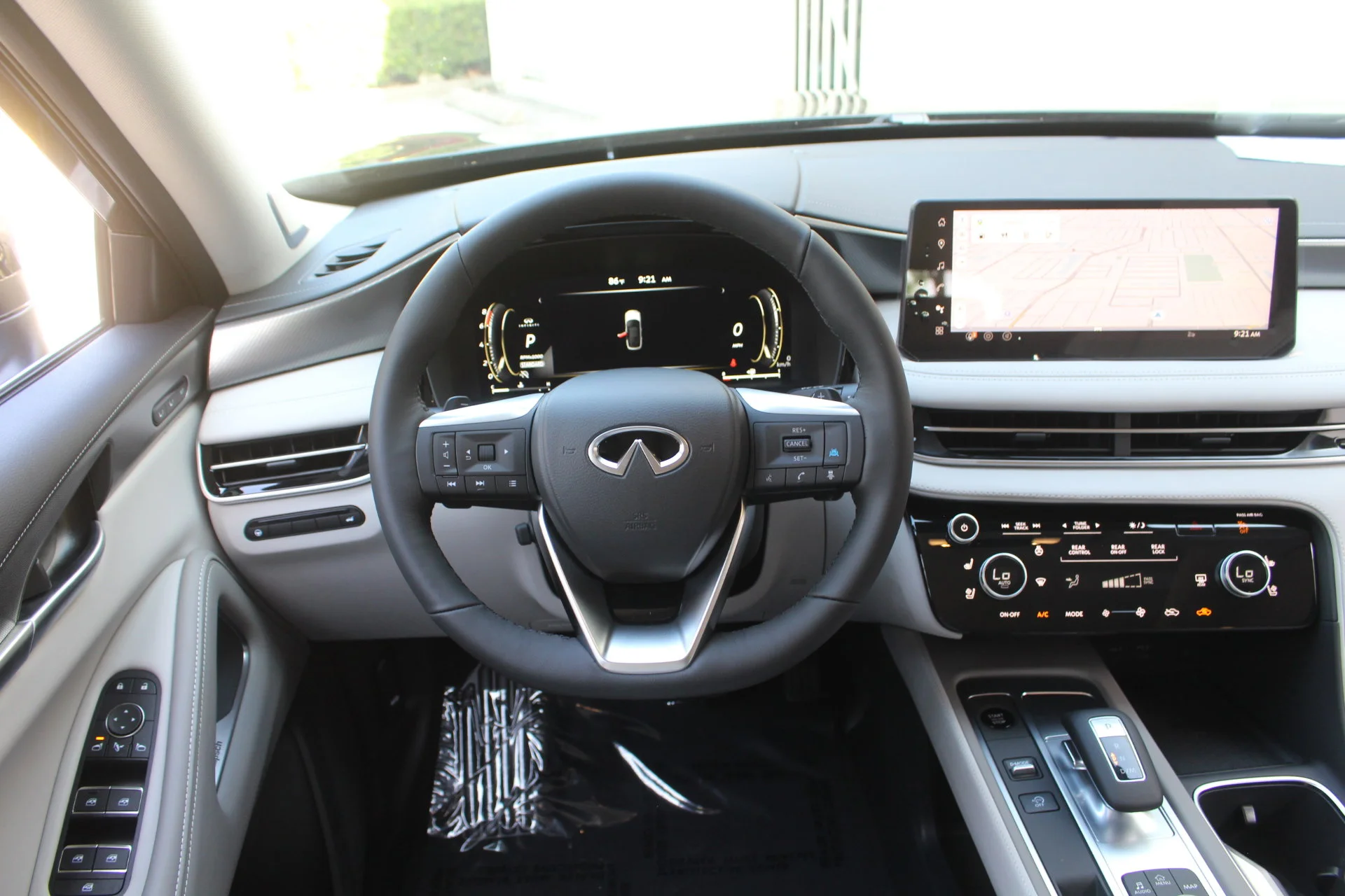 2026 INFINITI QX60 LUXE - Photo 16