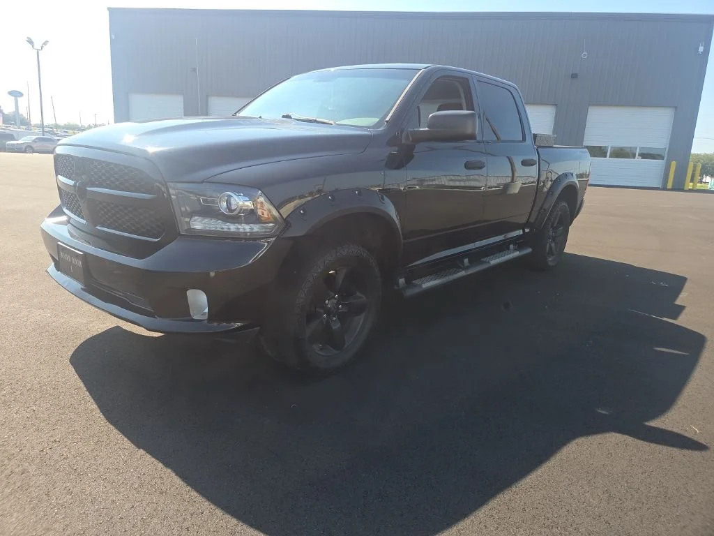 Used 2014 Black Ram Express image 3