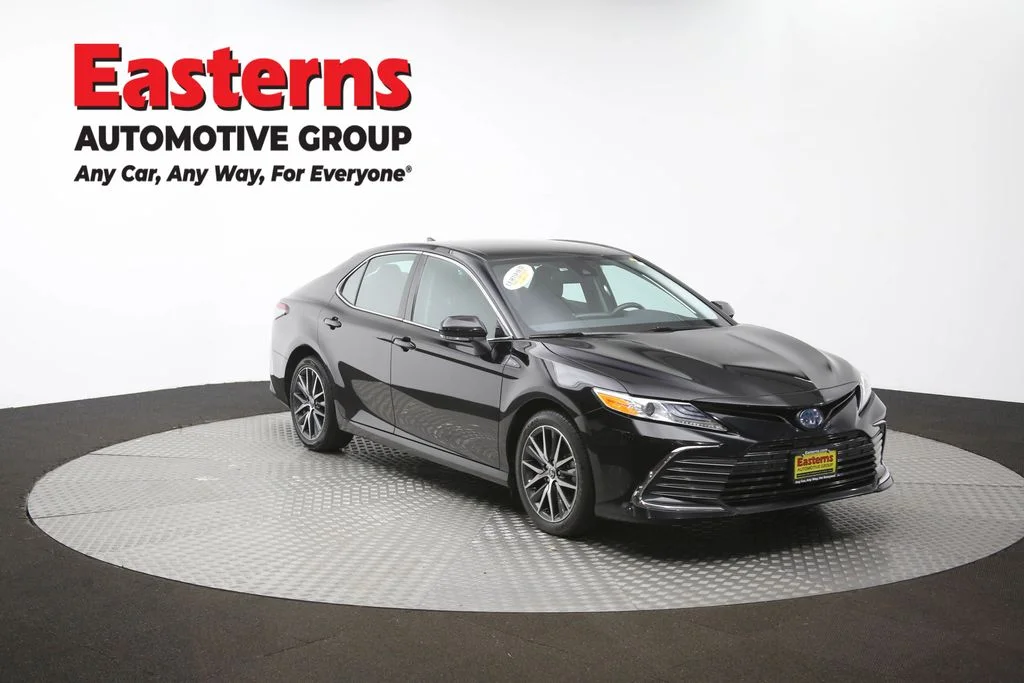 Used 2022 Black Toyota XLE image 49