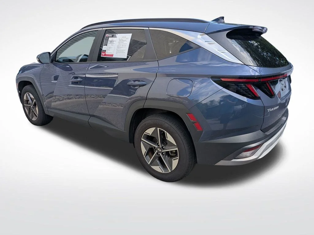 Used 2025 Blue Hyundai SEL Convenience image 5
