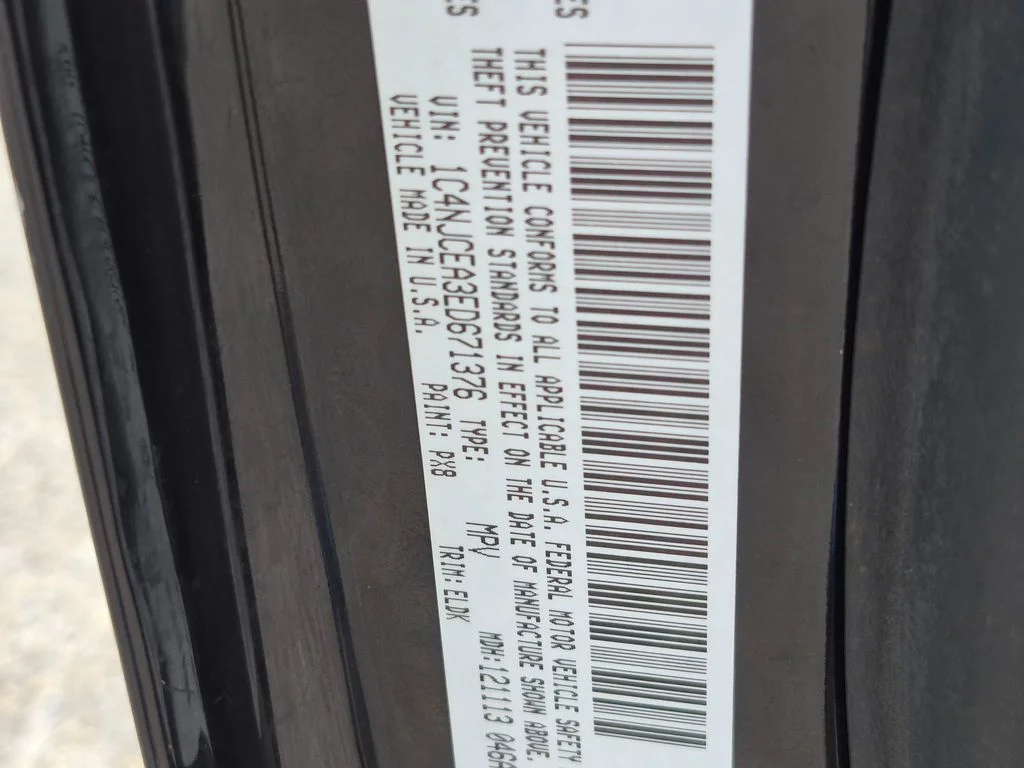 Used 2014 Black Jeep Latitude image 29