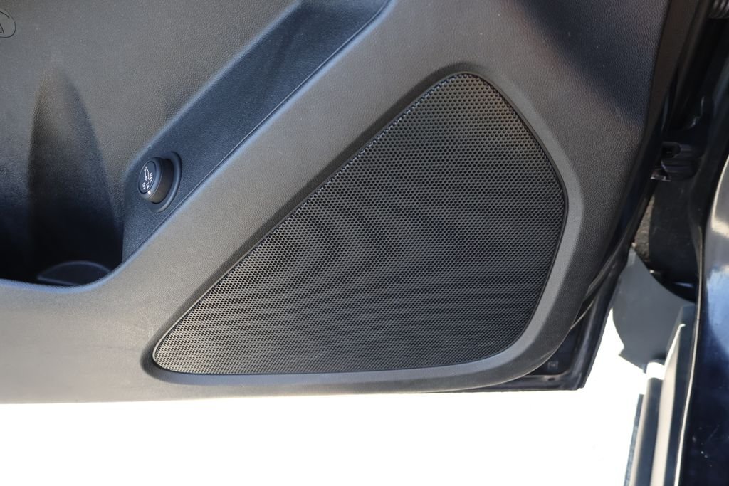 Used 2020 MIDNIGHT BLUE METALLIC Chevrolet LT image 18