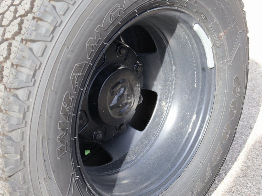 2025 RAM 3500 Chassis Tradesman - Photo 35