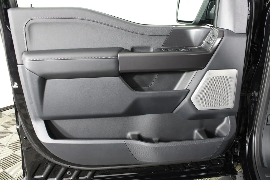 New 2026 Agate Black Metallic Ford Lariat image 10