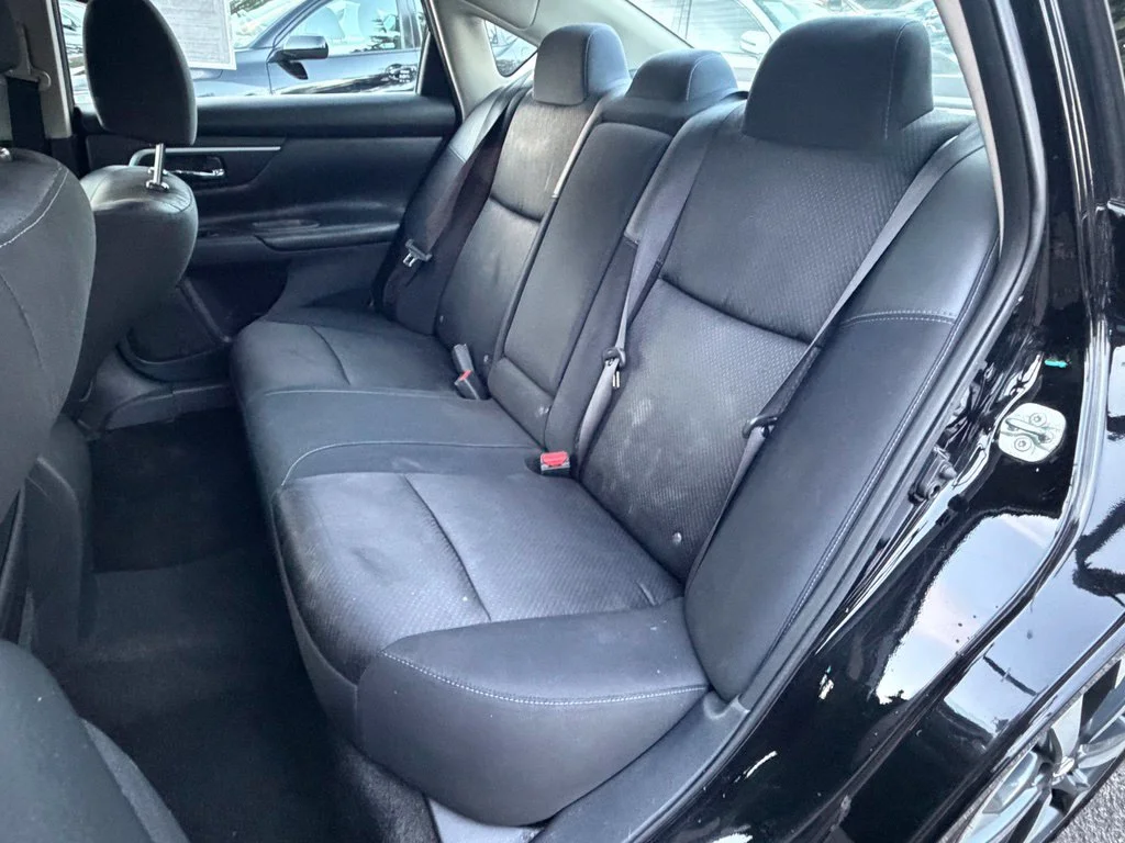 Used 2016 Super Black Nissan 2.5 SR image 23