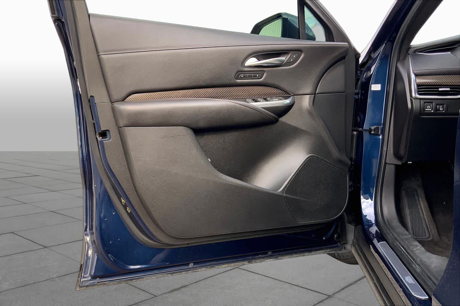Used 2019 Twilight Blue Metallic Cadillac AWD Sport image 40