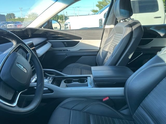 Used 2024 Radiance Metallic Lincoln Reserve image 7