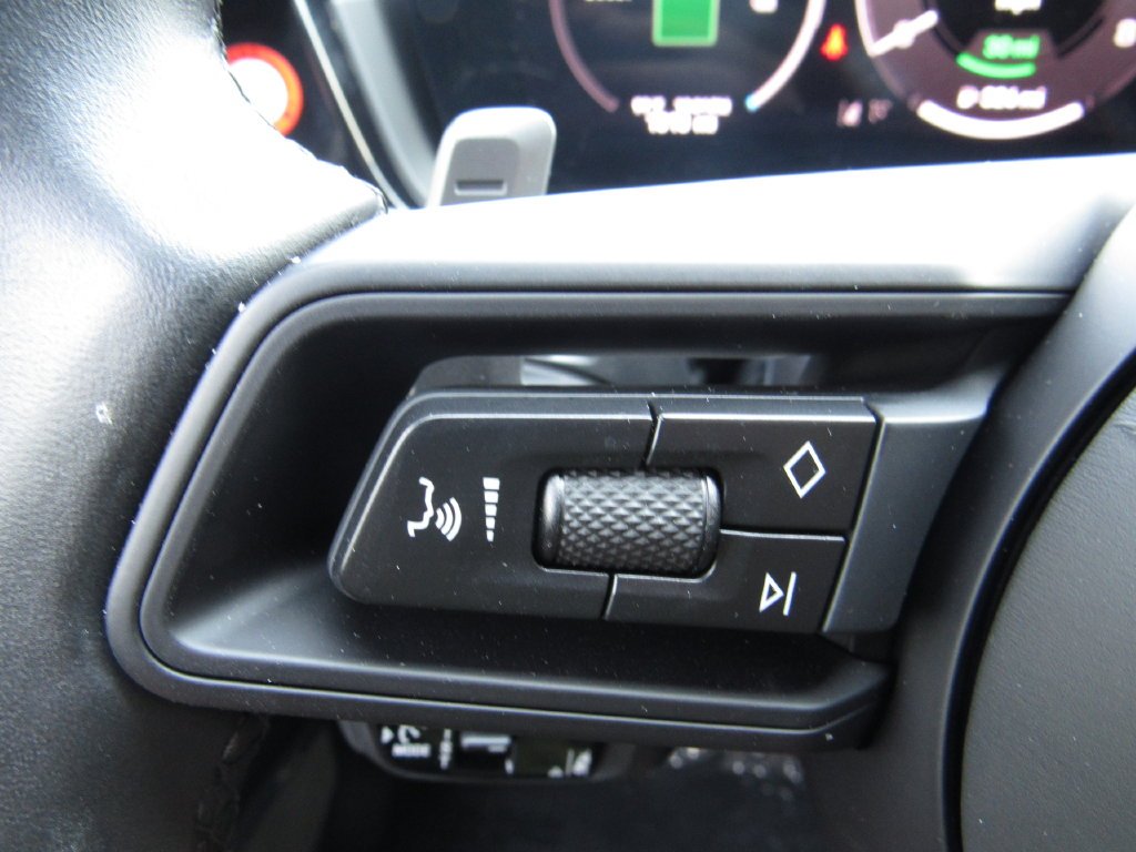 2025 Porsche Cayenne Coupe S E-Hybrid - Photo 33