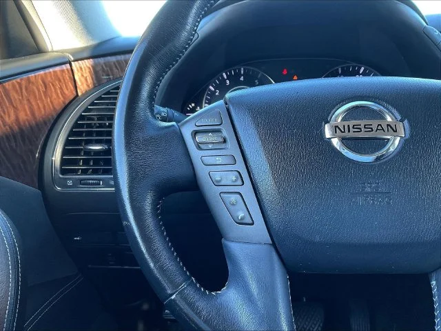 Used 2020 Blue Nissan SV image 13