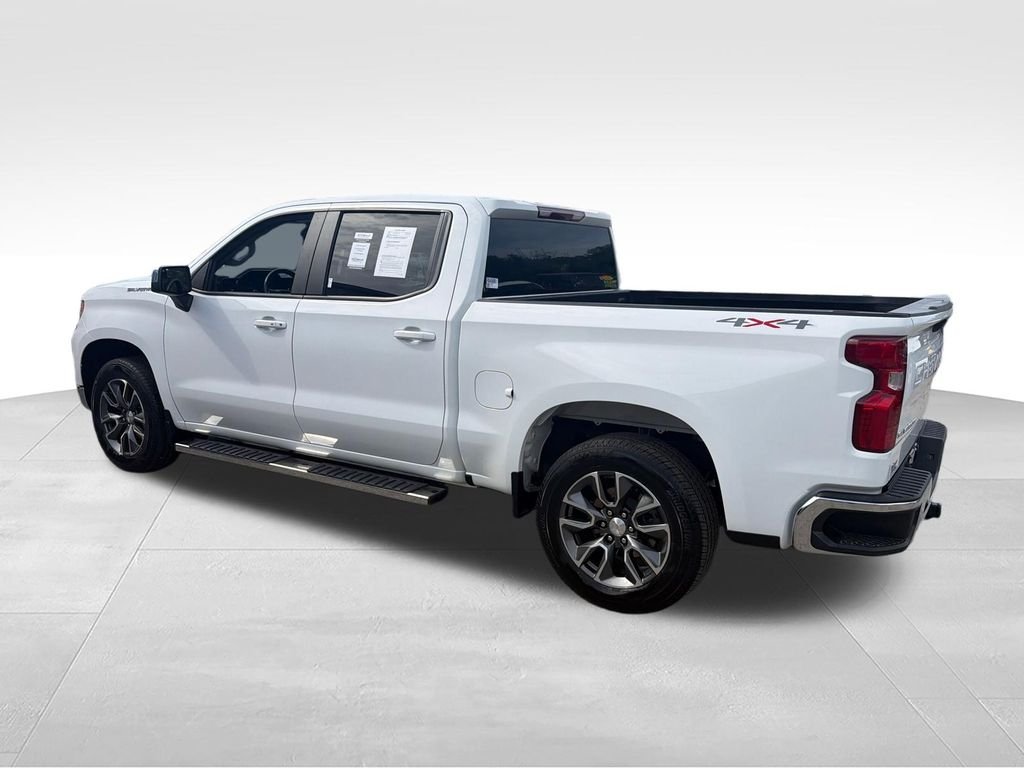 Used 2024 White Chevrolet LT image 3