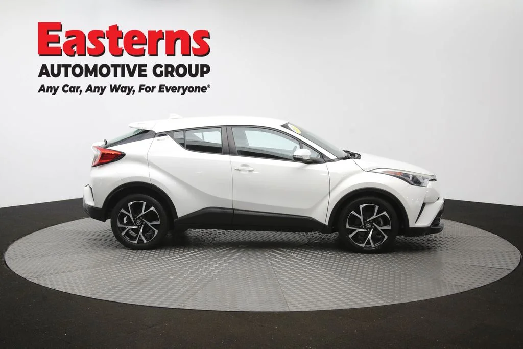 Used 2018 White Toyota XLE Premium image 45
